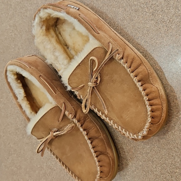 L.L. Bean Men's Brown Suede Slippers!!! - Picture 4 of 15